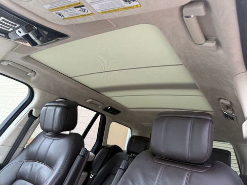 Used 2021 Land Rover Range Rover Autobiography image 26