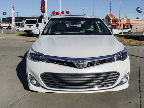 Used 2014 Toyota Avalon XLE Touring image 3