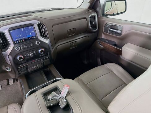 Used 2019 GMC Sierra 1500 SLT w/ SLT Premium Plus Package AWD/4WD image 28