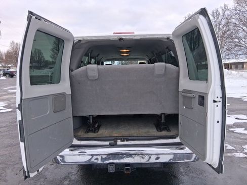 Used 2012 Ford E-350 and Econoline 350 XLT image 5
