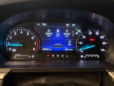 Used 2022 Ford Explorer XLT w/ Class IV Trailer Tow Package AWD/4WD image 10
