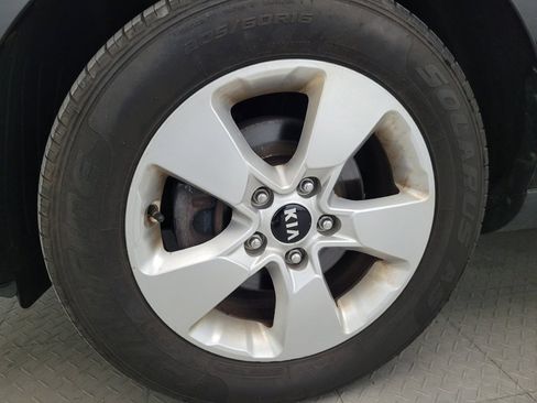 Used 2018 Kia Soul FWD image 31