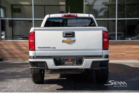 Used 2020 Chevrolet Colorado Z71 image 3