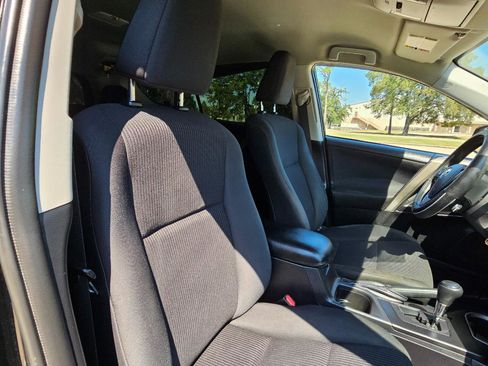 Used 2016 Toyota RAV4 LE image 20