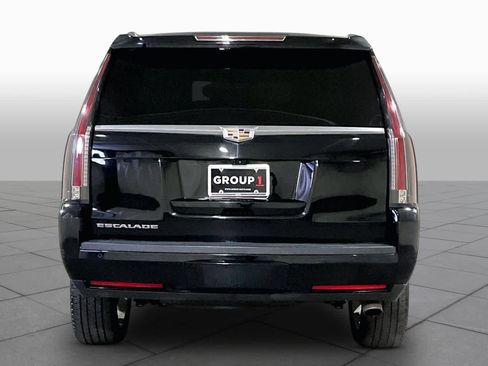 Used 2019 Cadillac Escalade Luxury AWD/4WD image 5