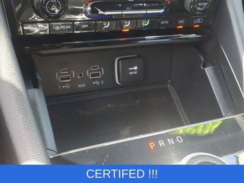 Certified 2025 Jeep Grand Cherokee Altitude AWD/4WD image 17