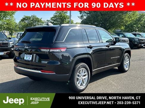 New 2025 Jeep Grand Cherokee Laredo w/ Luxury Tech Group I image 2