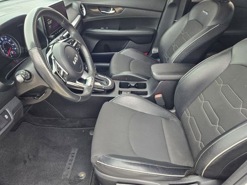 Used 2023 Kia Forte GT-Line w/ GT-Line Technology Package image 19