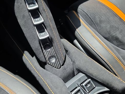Used 2020 McLaren 720S Performance RWD image 24