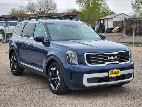 Used 2025 Kia Telluride S AWD/4WD image 5
