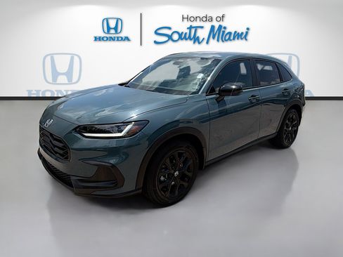 Certified 2025 Honda HR-V Sport image 3