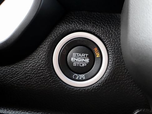 Used 2024 RAM 2500 Big Horn image 32