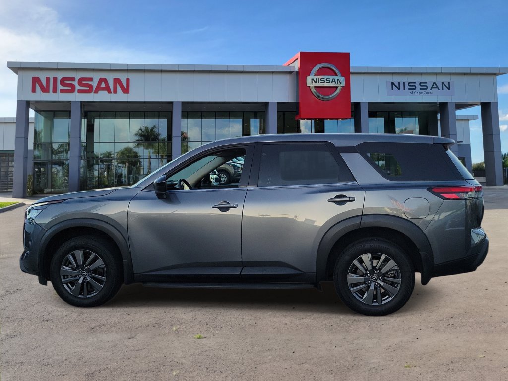 Used 2024 Nissan Pathfinder S FWD image 23