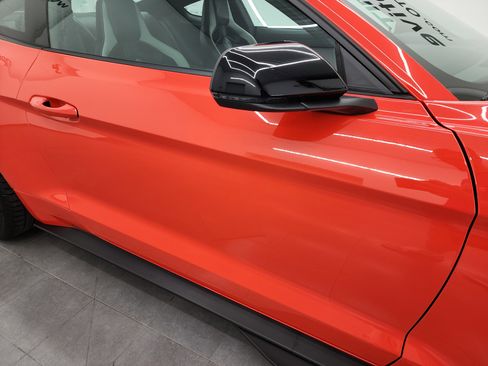 Used 2022 Ford Mustang Shelby GT500 w/ Technology Package image 22