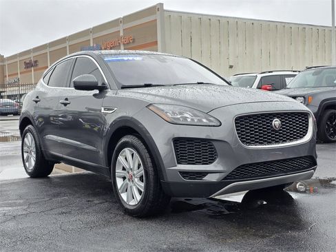 Used 2018 Jaguar E-PACE S image 3