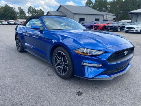 Used 2018 Ford Mustang Premium w/ Equipment Group 201A image 7