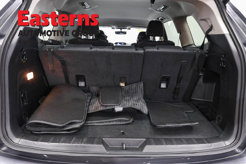 Used 2022 Subaru Ascent Limited AWD/4WD image 10