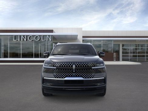 New 2025 Lincoln Navigator L Reserve AWD/4WD image 6