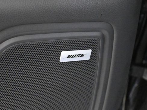 Used 2026 Porsche Macan AWD/4WD image 35