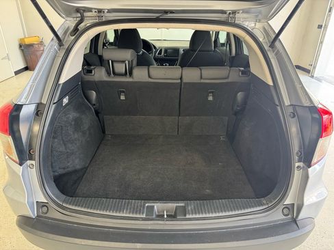 Used 2022 Honda HR-V EX image 5
