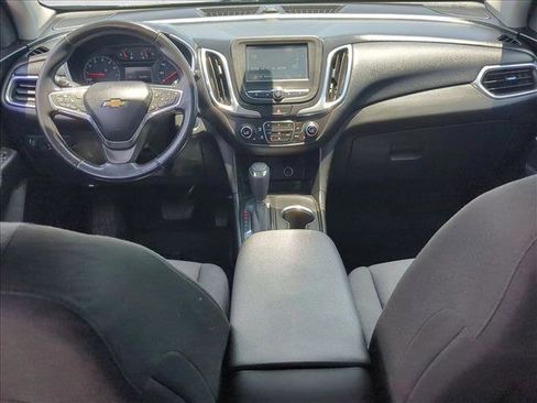 Used 2018 Chevrolet Equinox LT FWD image 17