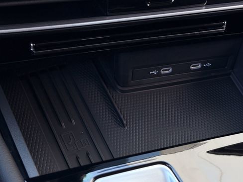 New 2026 Volkswagen Atlas SE image 16