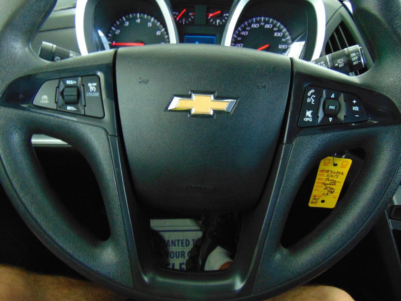 Used 2017 Chevrolet Equinox LS FWD image 11