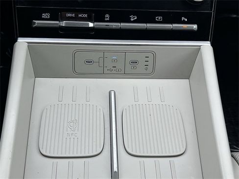 Certified 2025 Hyundai Santa Fe SEL image 14