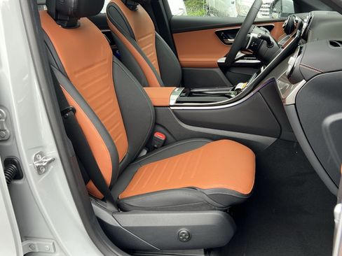 New 2026 Mercedes-Benz GLC 300 4MATIC image 33