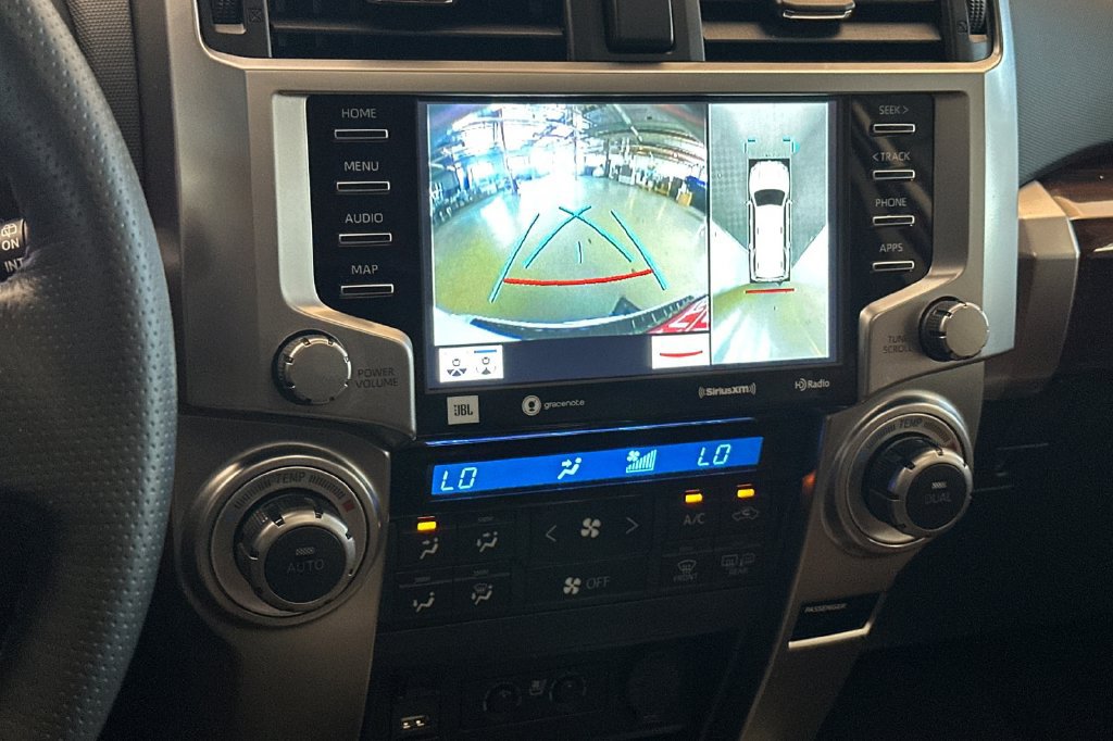 Used 2023 Toyota 4Runner Limited AWD/4WD image 21