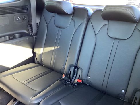 Used 2025 Kia Sorento EX w/ Panoramic Sunroof Package FWD image 15