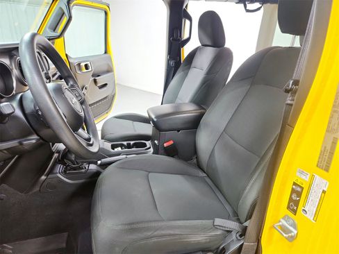 Used 2021 Jeep Wrangler Unlimited Sport image 19