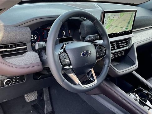 New 2026 Ford Explorer Platinum w/ LUX Leather Package AWD/4WD image 5