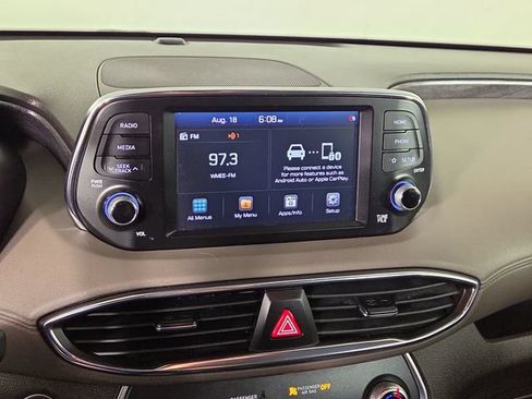 Used 2020 Hyundai Santa Fe SEL FWD image 17