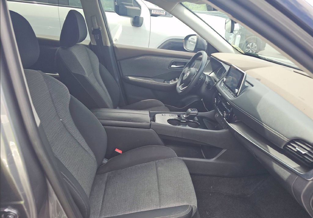 Used 2021 Nissan Rogue SV FWD image 13