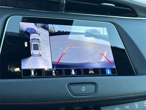 Certified 2022 Cadillac XT4 Sport w/ Comfort Package image 4