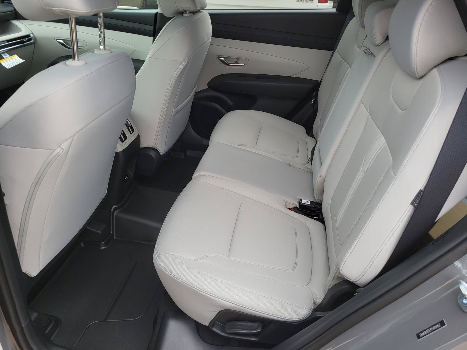 New 2026 Hyundai Tucson SEL FWD image 11