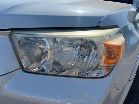 Used 2012 Toyota 4Runner SR5 AWD/4WD image 8