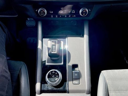Used 2022 Mitsubishi Outlander SE FWD image 14