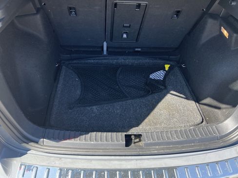 Certified 2023 Volkswagen Taos SE image 30