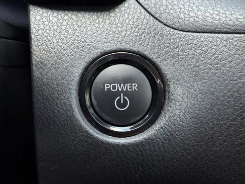 Used 2025 Toyota Camry LE FWD image 19
