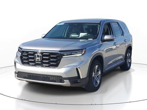 Used 2024 Honda Pilot EX-L image 3