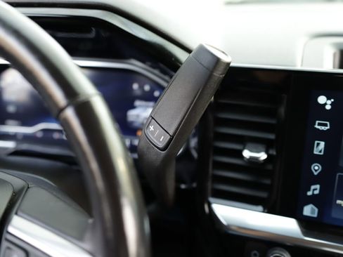 Used 2022 Chevrolet Silverado 1500 LT image 19