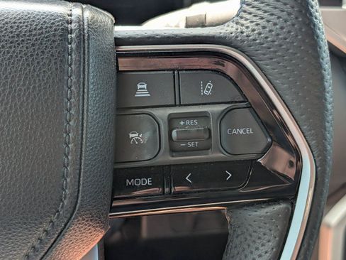 Used 2025 Toyota Tundra Platinum AWD/4WD image 27