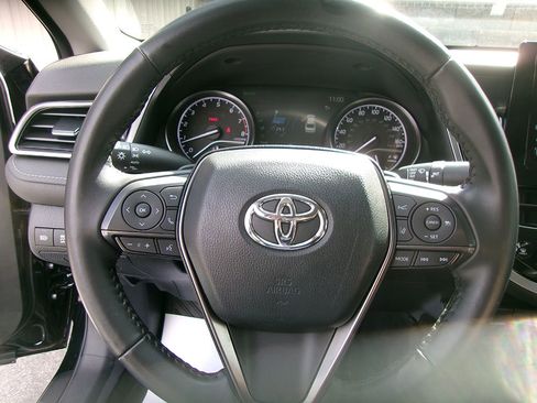 Used 2023 Toyota Camry SE w/ Convenience Package AWD/4WD image 18