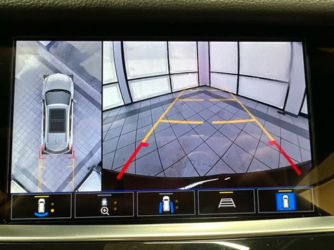 Used 2023 Cadillac XT5 Premium Luxury w/ Technology Package AWD/4WD image 33