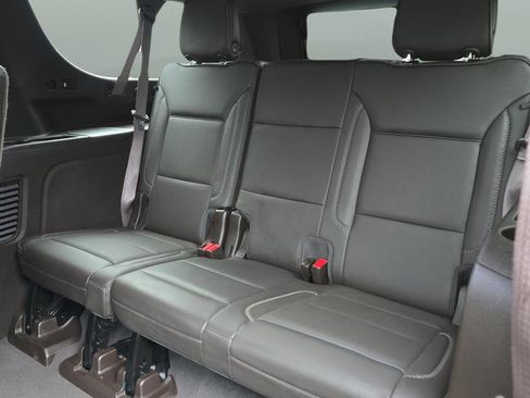 Used 2022 GMC Yukon XL Denali AWD/4WD image 26