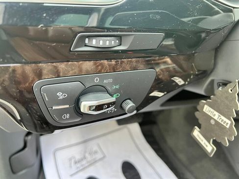 Used 2017 Audi Q7 3.0T Premium Plus w/ Premium Plus Package image 30