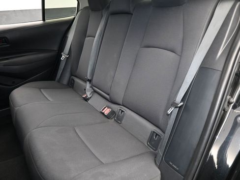 Used 2022 Toyota Corolla LE image 29