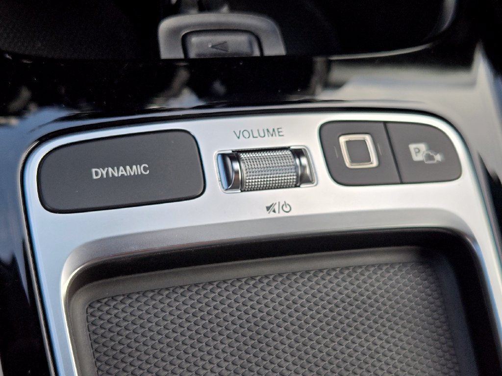 Used 2025 Mercedes-Benz GLB 250 4MATIC image 29
